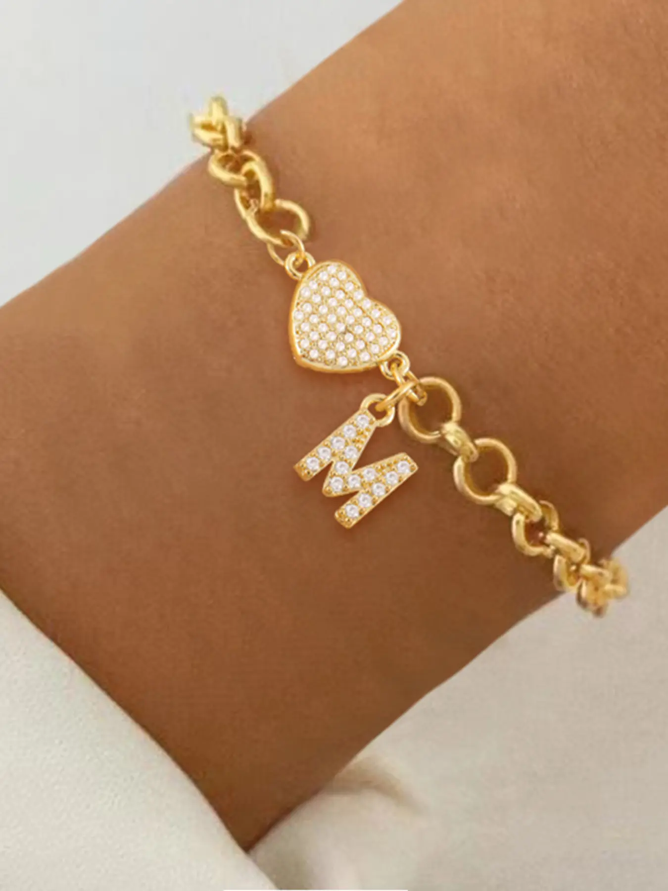 Heart-Shaped Initial Bracelet with Micro-Paved Zircon Stones, Stainless Steel Chain Bracelet for Women, Heart Charm Bracelet, Casual Fashion Jewelry, Exquisite Trendy Bracelet, Personalized Jewelry for All Seasons, Exquisite Bracelet, Fashionable Bracelet