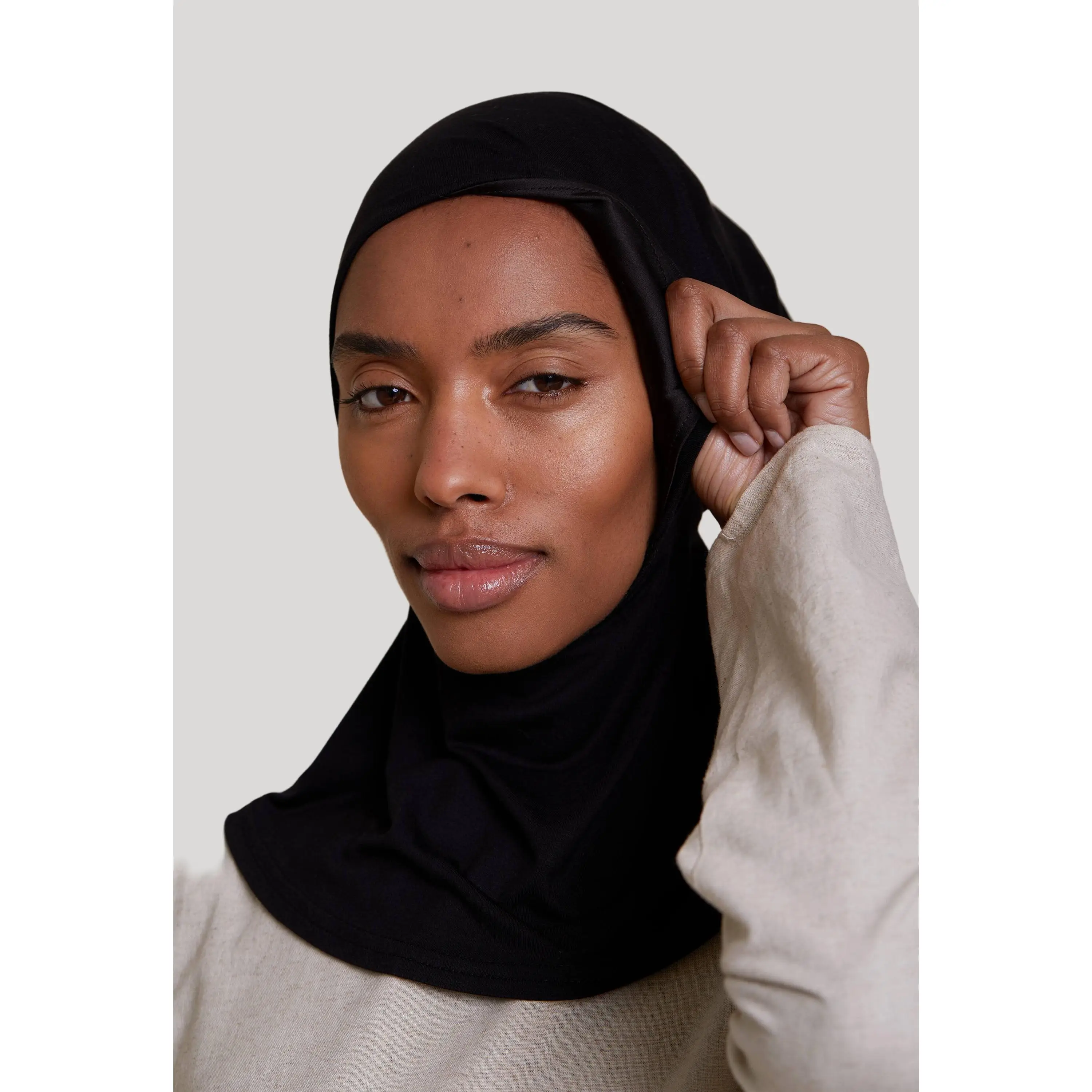 SATIN-LINED FULL COVERAGE UNDERSCARF (BAMBOO)