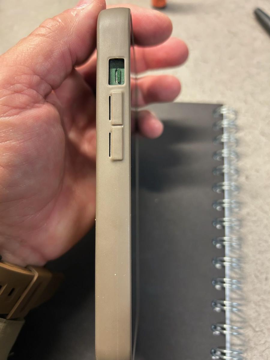 Item: brown, iPhone 11