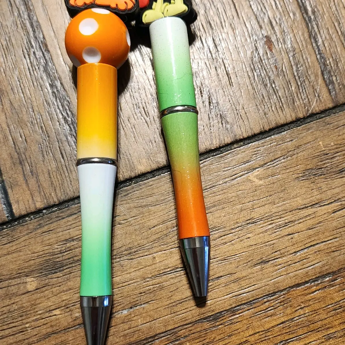 Garlfield and Odie Pen set