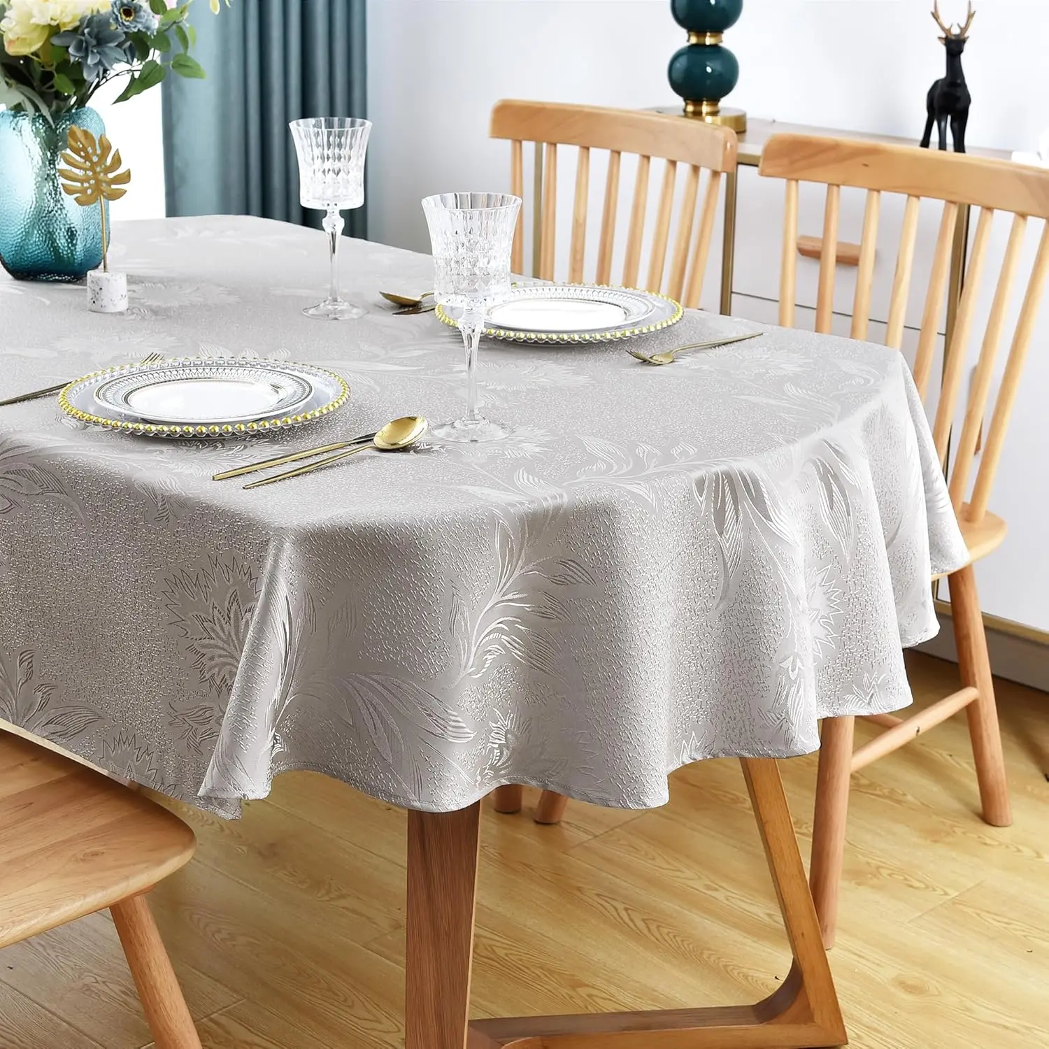 Shiny Oval Jacquard Tablecloth 60 x 102 Inch Grey Floral Countryside Leaves Damask Patterns Table Cloth Glossy Fabric Table Cover for Dinner Kitchen