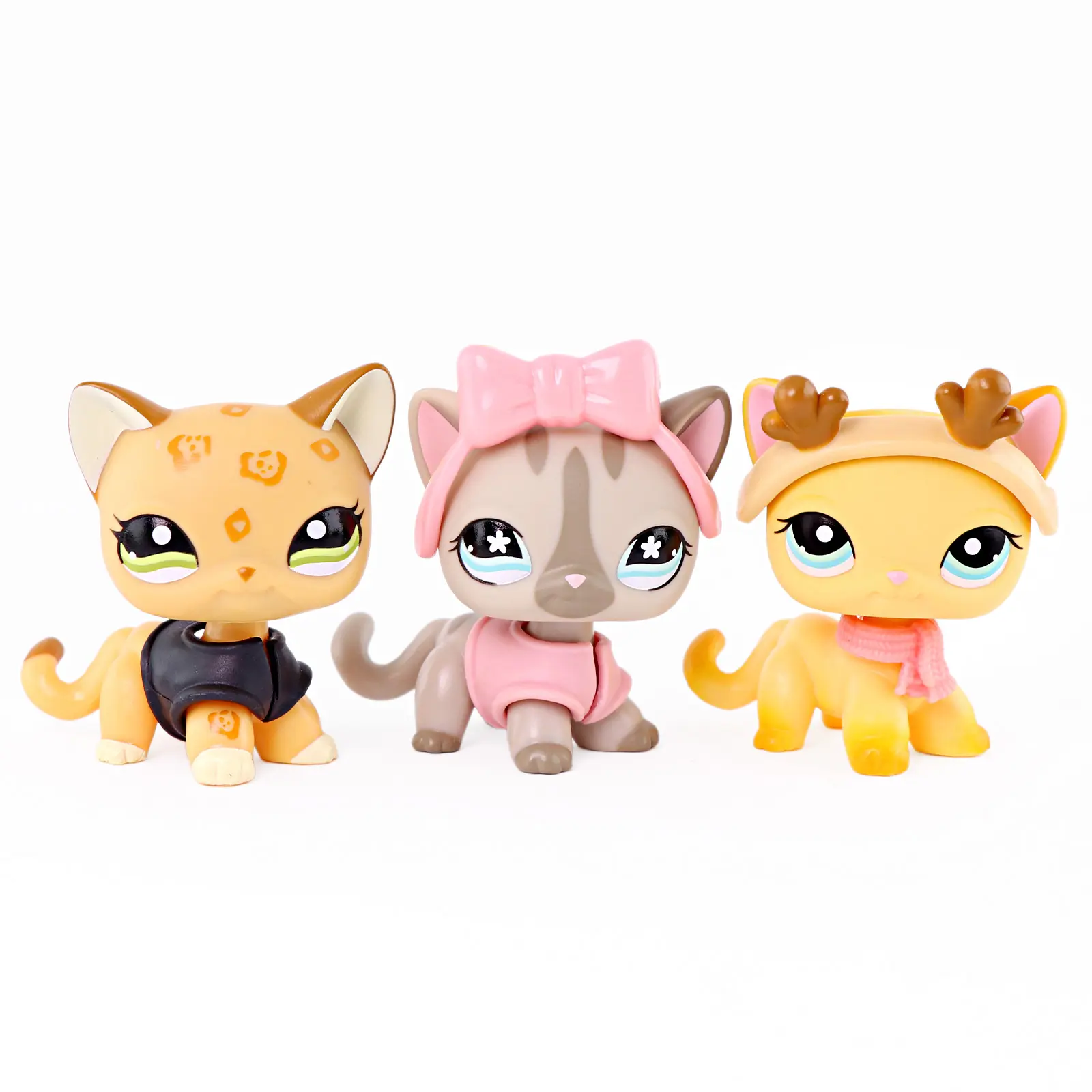 3 Pcs Mini Short Hair Cat Figurines Set, Cute Kitten Plastic Dolls with Dress Up Outfit & Holiday Accessories, Collectible Animal Statues for Cake Topper, Pretend Play & Desktop Decor