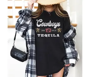 Cowboy-style t-shirts and classic tequila, Western-style t-shirts, barbecue party t-shirts, country-style t-shirts for Cricut & Silhouette cutting machines, cowboy t-shirt gifts, Full Color, Full sizes.