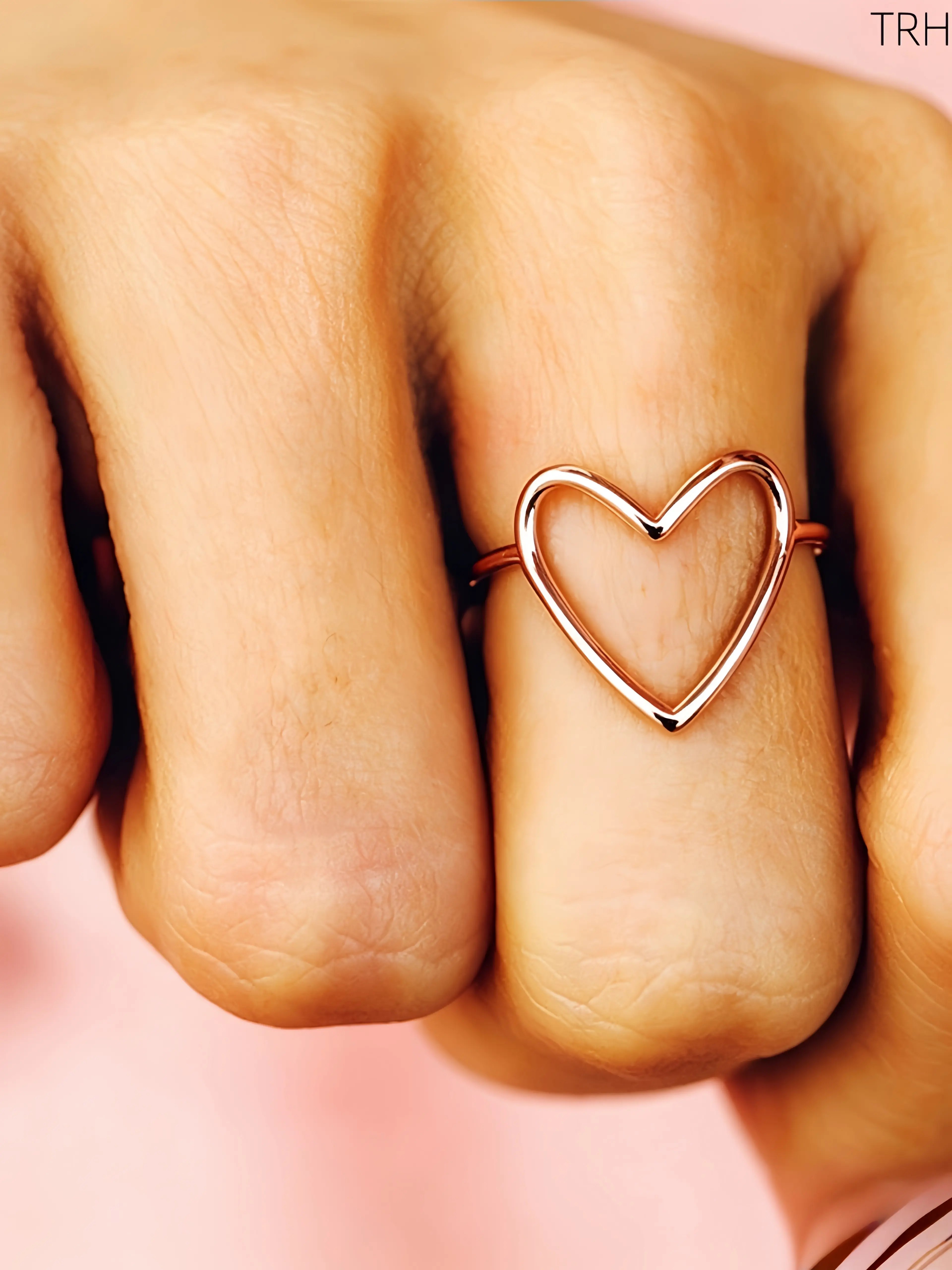 Open Heart Ring, Minimalist Copper Statement Ring, Trendy Hollow Heart Jewelry for Women Girls, Stackable Dainty Ring in Silver Gold Rose Gold, Everyday & Birthday Gift Accessory