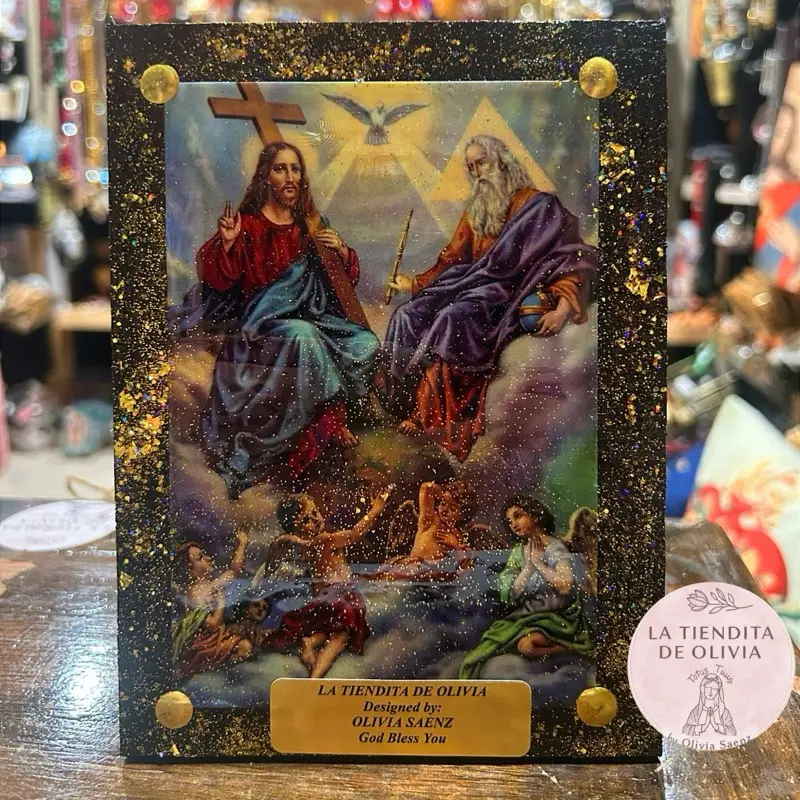 Divina Providencia                        Cuadro de Madera  Medidas Aproximadas 5” x  7”  Elaborado y Diseñado por LA TIENDITA DE OLIVIA