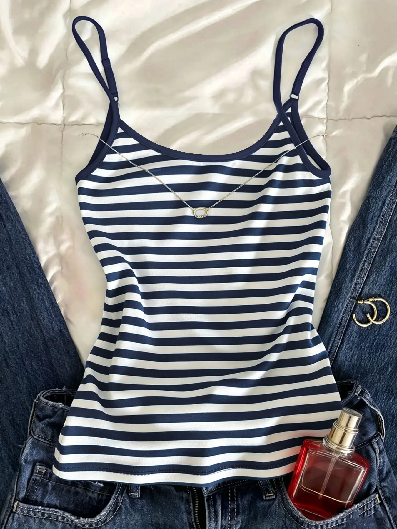 Women's Navy Blue & White Striped Cami Top, Y2K Retro Stretchy Sleeveless Tank, Slim-Fit Spaghetti Strap Camisole, Ideal For Beach & Streetwear