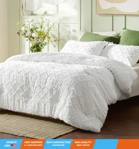 Boho Comforter Set Queen - White Tufted Shabby Chic Bedding Comforter Set for All Seasons, 3 Pieces Western Comforter Set, Farmhouse Modern Bed Set, Soft Bedding for Women Men Girls