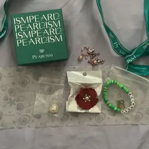 【Andrew】Red Rose Pearl Brooch + Candy AK pearls (Min 10 AK pearls + 1 Edison inside as gift ) [Open in live ]｜Freshwater Deep Color AK Pearl