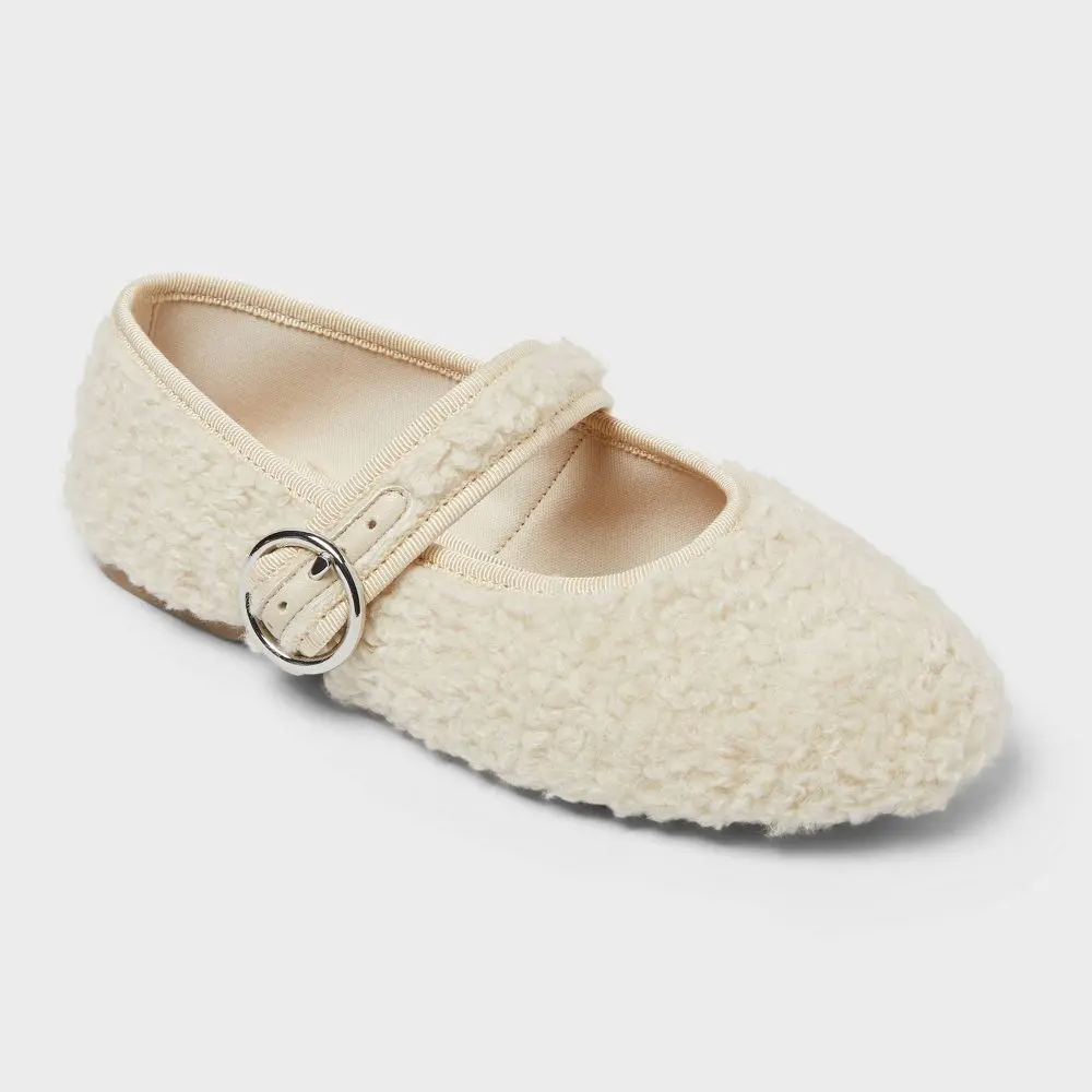 Art Class Kids' Quilla Ankle Strap Round Toe Ballet Flat Shoes - Cream
