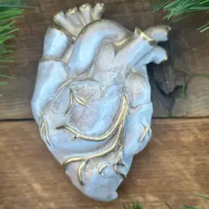 Blanca Bone & Gold Corazőn Decor heart white