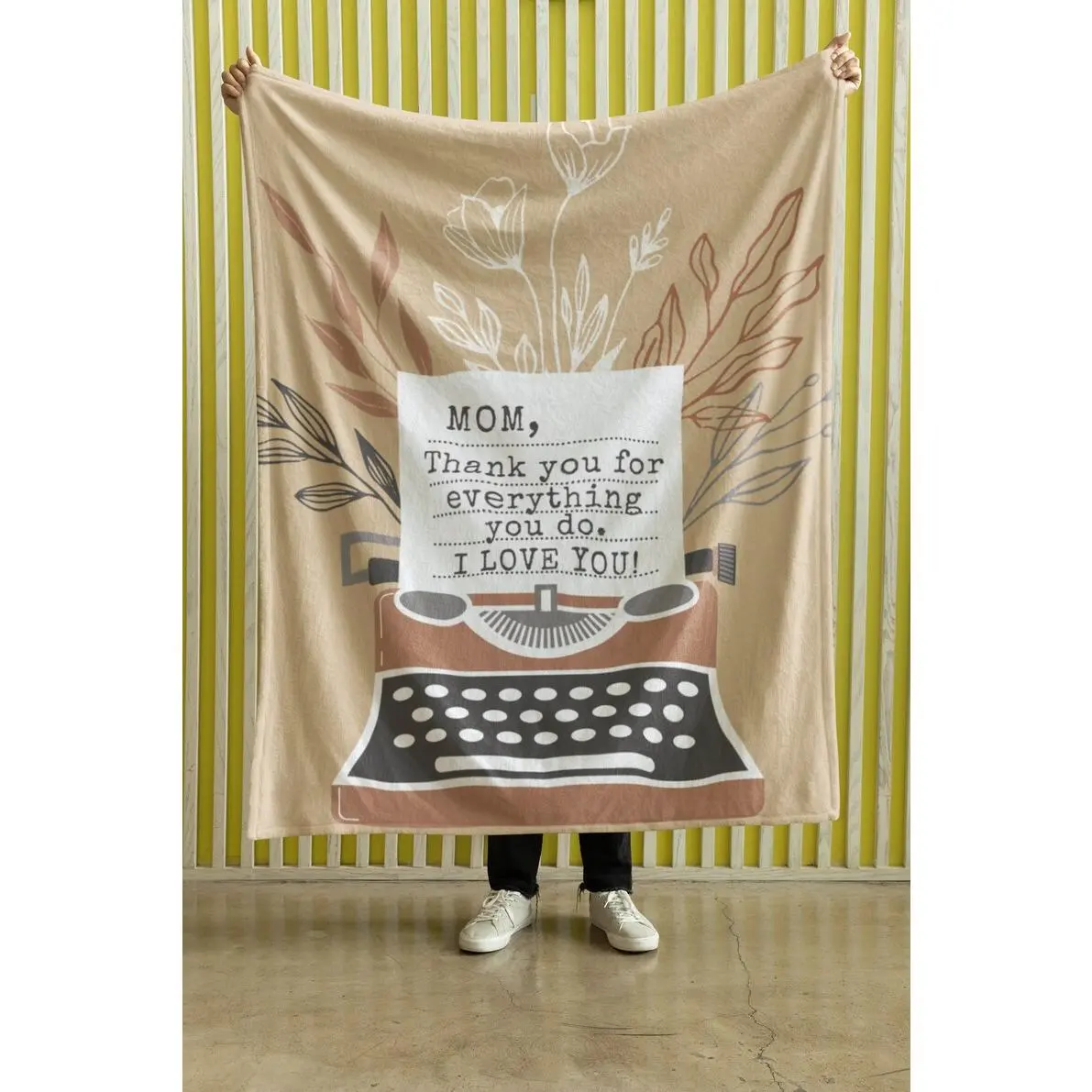 Personalized Reading Blanket for Mom Birthday Gift from Daughter Gift for Mothers day Mom blanket for Mom To be Gift Idea for Bookish Mom 2024 Gift