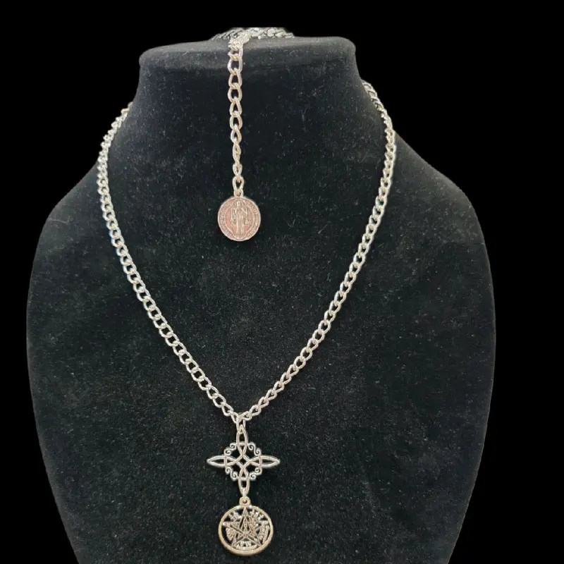 Necklace with Tetragramatón Nudo de Bruja San Benito - Unique Design with Coin Charms and Chain Link Style