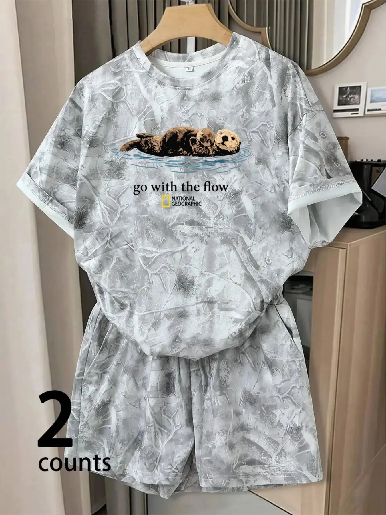2-Piece Women's National Geographic Otter Matching Set, "Go With The Flow" Print Casual T-Shirt & Shorts, Loose Summer Loungewear, Womenswear