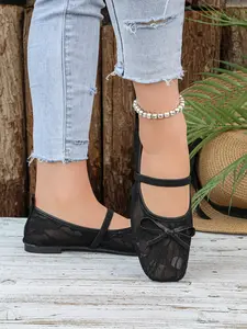2026 Summer New Lace Mary Jane Shoes for Women, Round Toe Bowknot Low Heel Soft Sole Flat Shoes, Perfect for Shopping and Dating