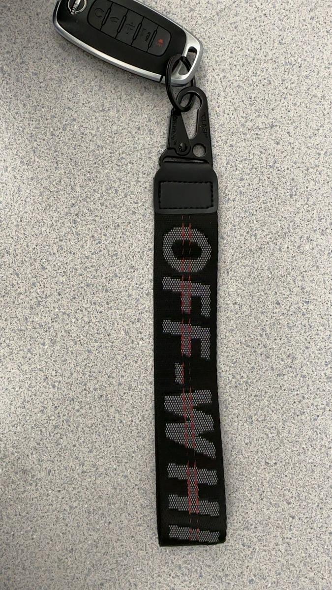 Item: Black, one-size