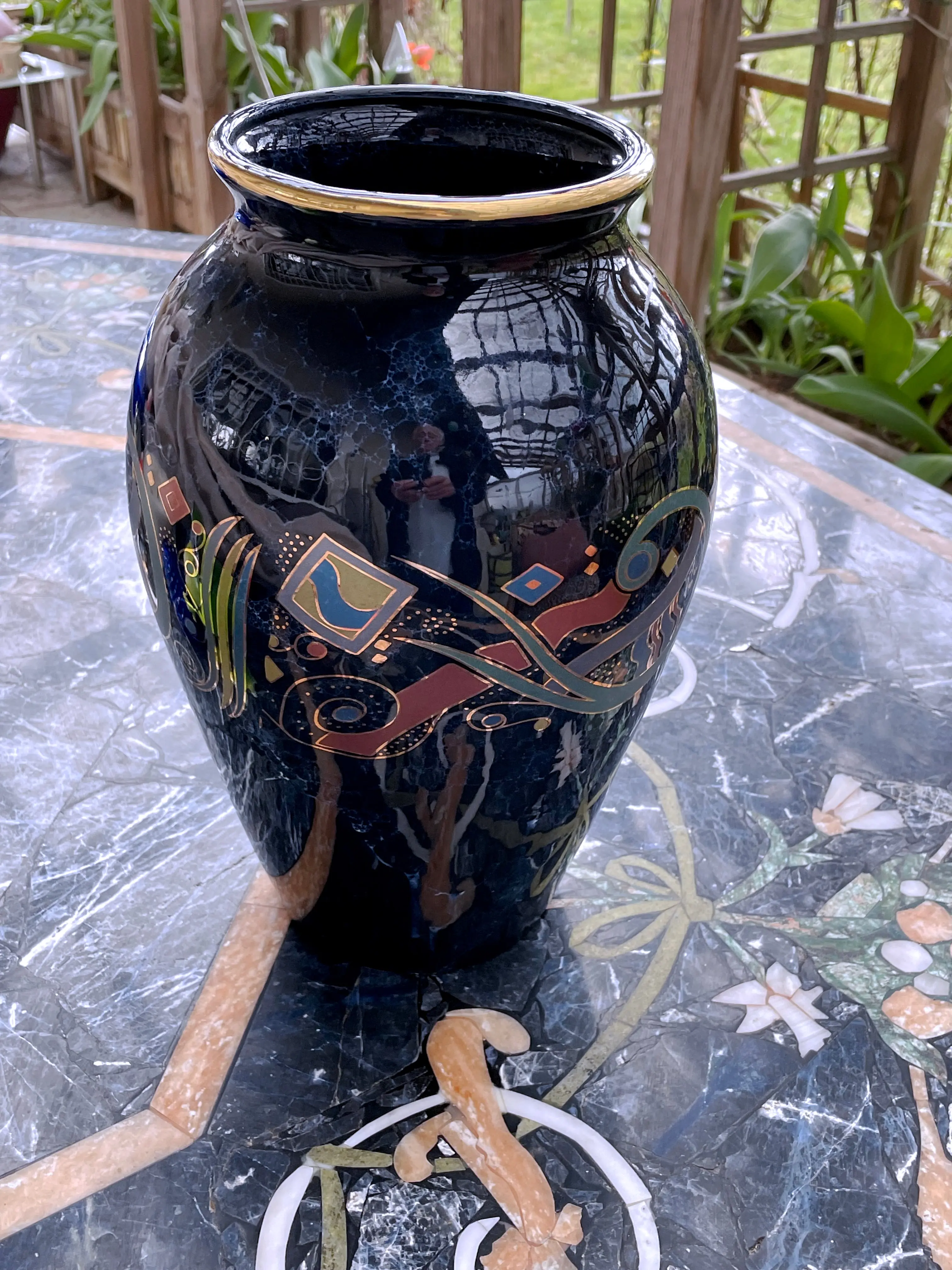 Postmodern Italian Glazed Ceramic Vase with Gilded Rim and Abstract Motifs – 1980s Studio Art Style