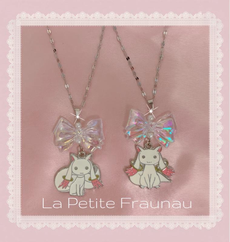 La Petite Fraunau CUSTOM Handmade Kawaii Madoka Inspired Kyubey Magical Girl Anime Manga Y2K Coquette Jiraikei Lolita Necklace with Sparkly Bow