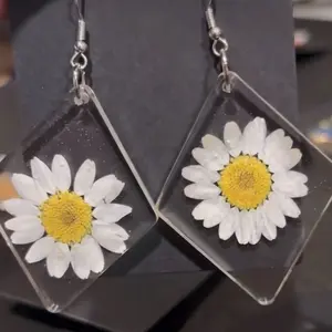 Daisy Days Earrings - Clear Square Design with White Daisy and Yellow Center - Perfect for Everyday Wear