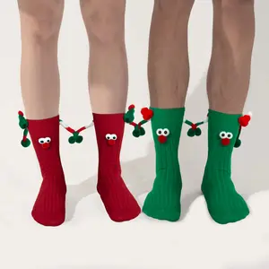 Sese Code Store Holding Hands Magnetic Christmas Socks - 4 Pairs Funny Novelty Socks with Cute Hand-Holding Design Festive Gift for Couples Friends White Black Red Green Styles