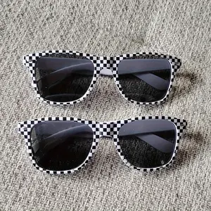 Classic Retro Glasses / Set for Men And Women / Black And White Checkered Style / Without Battery