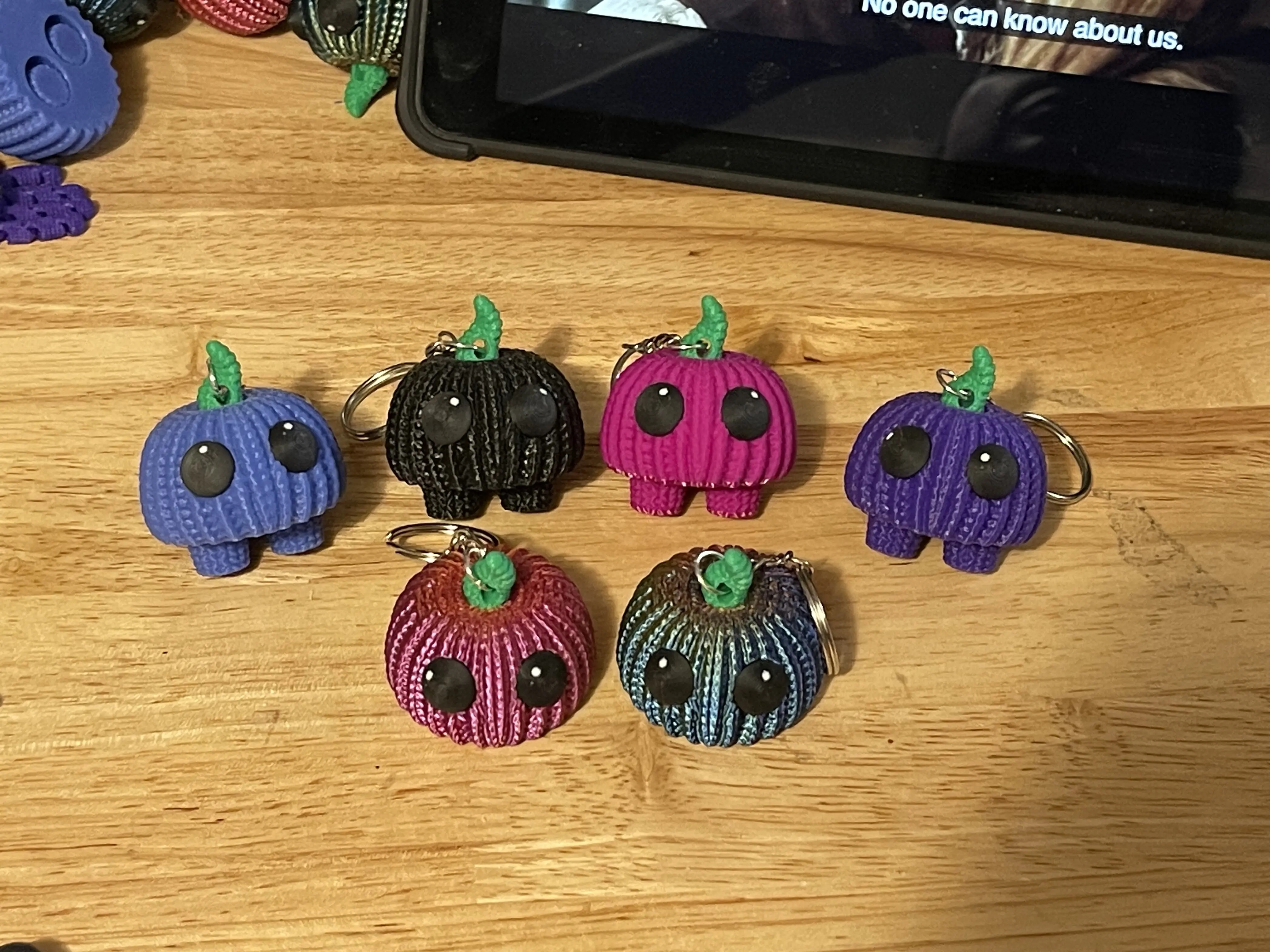 3D printed crochet pumpkin keychain