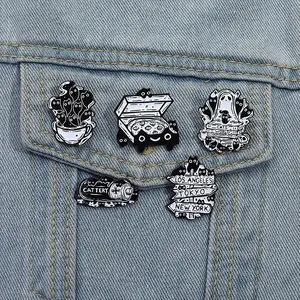 5pcs Cute Cartoon Cat Series Alloy Brooch Cute Black Cat Shaped Metal Badge Clothing Accessories