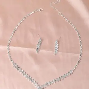 1 sets of Rhinestone Necklace and Earrings Set for Bride Wedding Party - Fashionable Jewelry for Prom Night and Parties