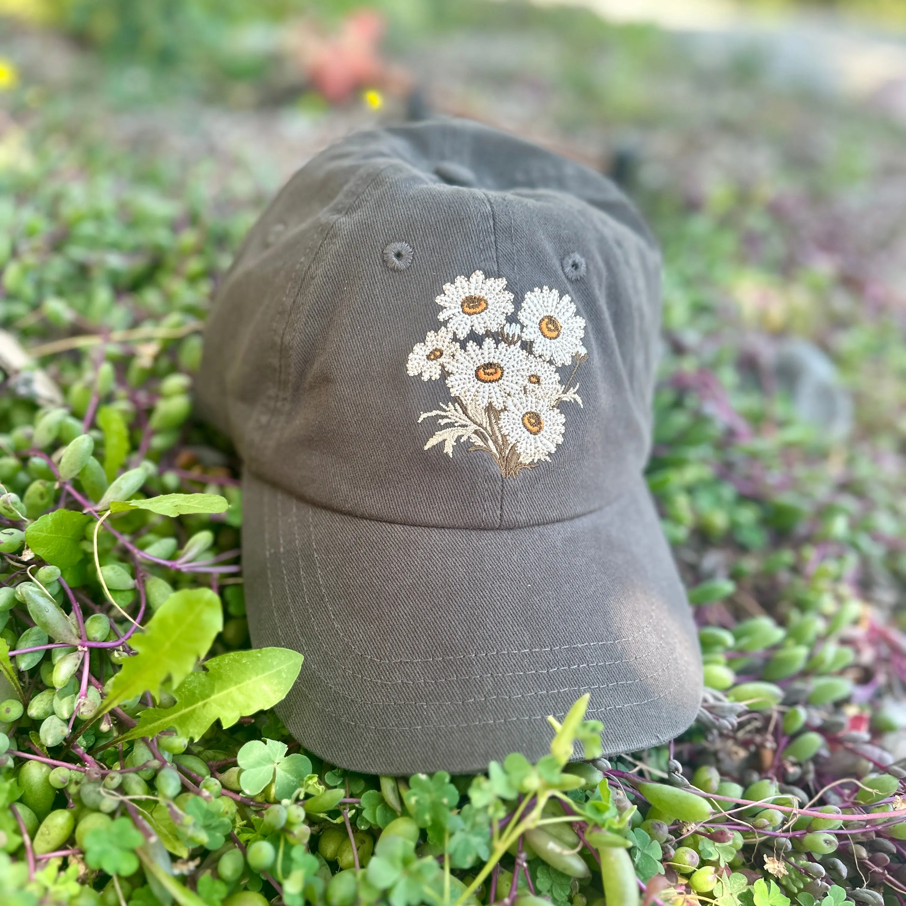 Daisy Embroidered Hat – Floral Cotton Cap for Plant Lovers