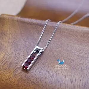 GARNET / Natural Gemstones / Sterling Silver 925 Pendant / Rhodium plated / Nickel-Free / MadDuckJewels PD2102GN