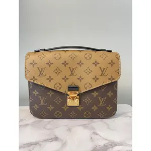 Pre-owned Louis Vuitton COATED CANVAS Shoulder Bags REVERSE MONOGRAM METIS POCHETTE LIKE NEW