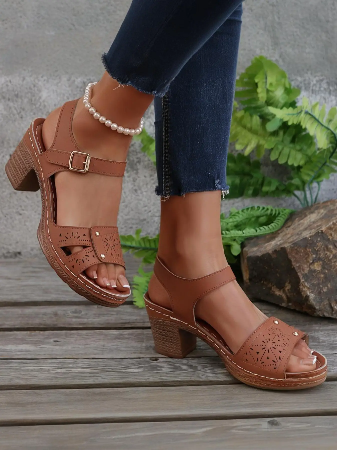 Women's Hollow Out Chunky Heel Sandals, Vintage Metal Buckle High Heel, Casual Peep Toe Ankle Strap, Artificial Leather, Medium Width, Fashionable Heeled Sandals