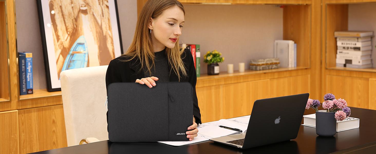 MOSISO Laptop Case 16 inch, 15-15.6 inch Laptop Sleeve Compatible with MacBook Pro 16 M5 M4 M3 M2 M1, HP Acer Dell Lenovo ASUS, Polyester Vertical Computer Sleeve Bag with Pocket, Black