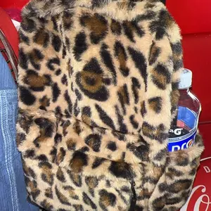 Fluffy Casual Leopard Pattern Plush Backpack, Casual Zipper Backpack for Women & Men, Fashionable Backpack for Daily Use