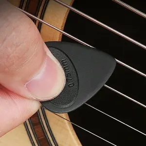 20-Piece Guitar Picks Set, Accessories, Durable Thickness 0.7mm, Ideal for Acoustic & Electric Guitars, Essential for Musicians