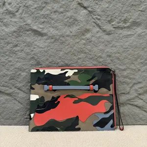 Pre-owned Valentino Leather clutches & wristlets Clutch Calfskin Light Blue Green Red (mm1202a4)