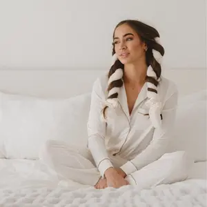 Cozy Confidence Heatless Curlband - Plush Cream