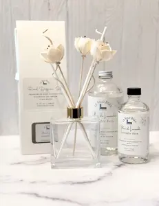 Lavender Rain Reed Diffuser Set // Pluie de Lavande Diffuseur de Parfum