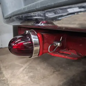 Heavy Duty Stainless Steel Trailer Hitch Mount Light Bracket with Red LED/Red Lens UltraBurst Light