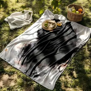 1 piece Realistic side profile art of a black cat themed flannel blanket - Modern design flannel blanket, suitable for sofas and beds, all-season use, super soft and warm, digital printing, 100% polyester material, machine washable, suitable for