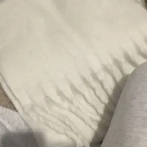 Solid Color Tassel Decor Fluffy Soft Scarf, Elegant Thickened Shawl for Women & Men, Fashion Accessories for Fall & Winter