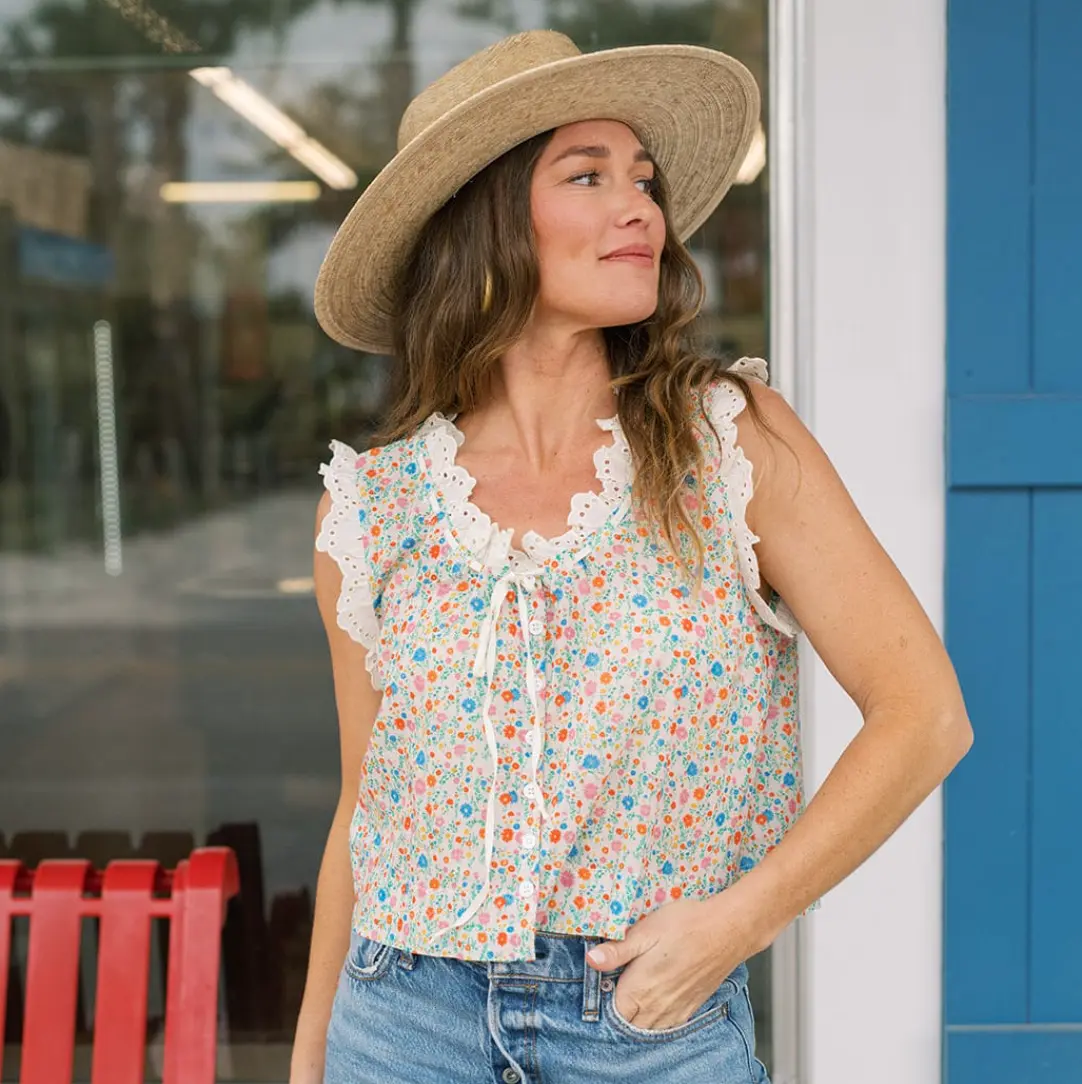 SUNSHINE TIENDA COASTAL DAISIES BIRDIE TOP CREAM