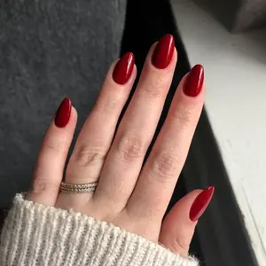 24pcs Cherry Glossy Nail Polish, Square Shape, Short Length, High Shine, Versatile for All Occasions, Perfect Hand Type Modifier