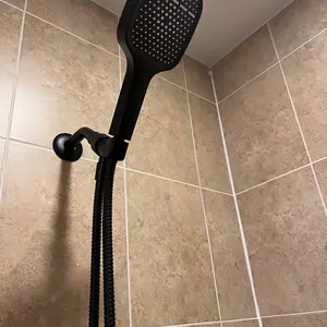 High Water Pressure 4 Outlet Mode Hand Shower with Anti-Clogging Nozzles for Tub, Tile and Pet Cleaning