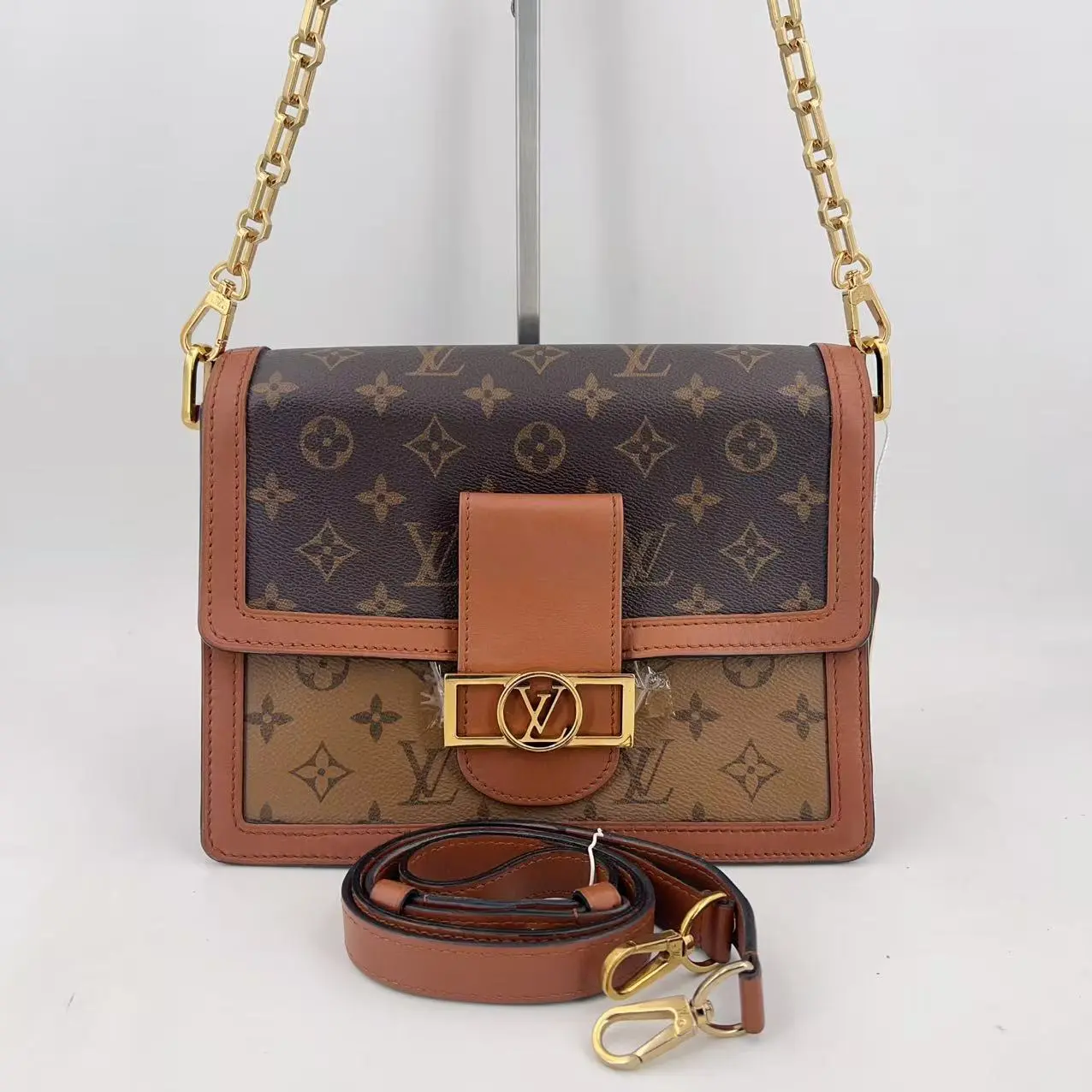 Pre-owned Louis Vuitton leather Shoulder Bags Dauphine Monogram Reverse shoulder bag