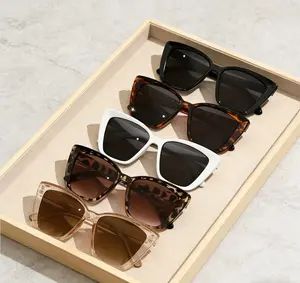 5PCS Oversized Vintage Cat Eye Sunglasses Set Retro Fashion UV375 Protection Shades Lightweight PC Frame Unisex Trendy Eyewear for Summer Travel Beach Driving Daily Outfits Polarized Sports Adjustable Rounded Cute Night Vision Square