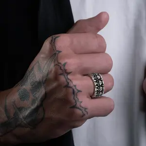 FaithHeart Gothic Skull Ring Stainless Steel Vintage Gothic Punk Style Skull Ring