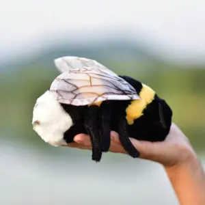 Cute Bee Plush Toy, 17cm Soft Huggable Stuffed Animal Doll, Perfect Gift for Valentine's Day, Birthday, Christmas, Easter, Party Favors