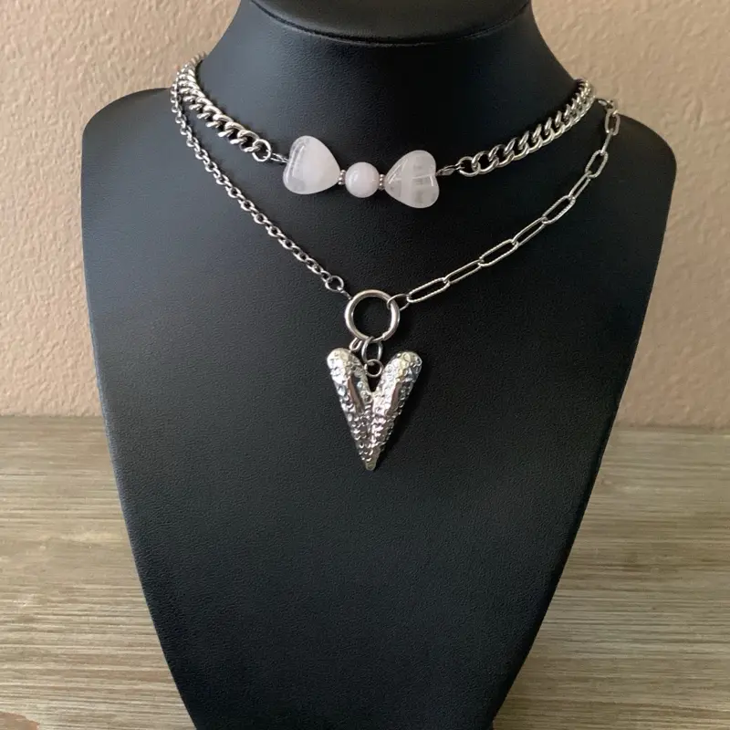 Quartz Heart Choker, Rose Quartz Crystal natural stone Choker - Gargantilla Con Corazon- Gargantilla con piedra de cuarzo