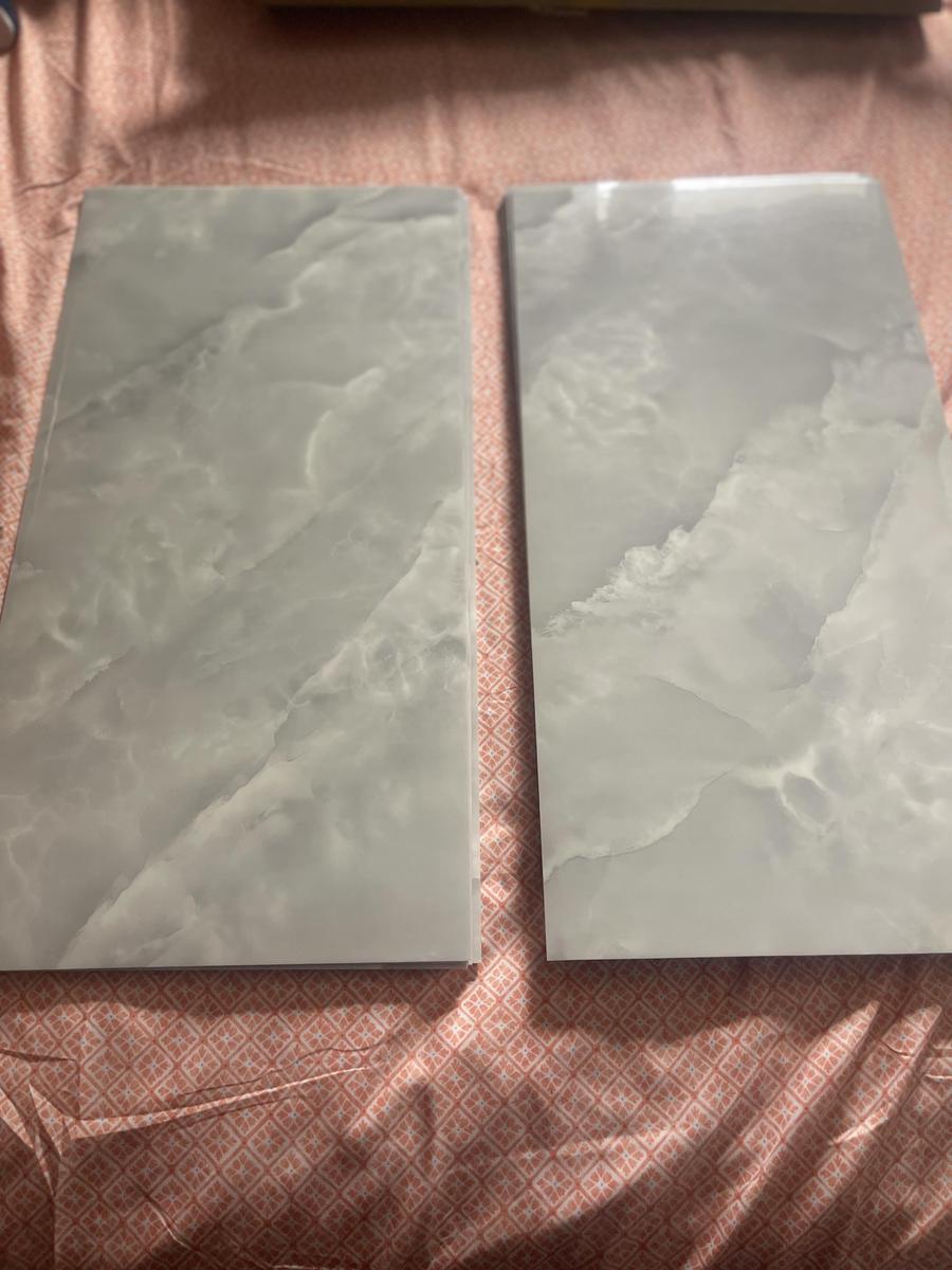 Item: Amber grey, 23.62*11.81inch-20pcs