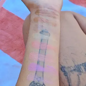 Made By Mitchell Curve Case Cream Makeup Palette, Portable Cream-Based Cosmetic Palette